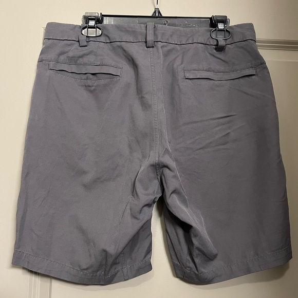 Lululemon Men’s Commission Shorts • Classic Fit 9” • Oxford - 34in Waist - Picture 4 of 7